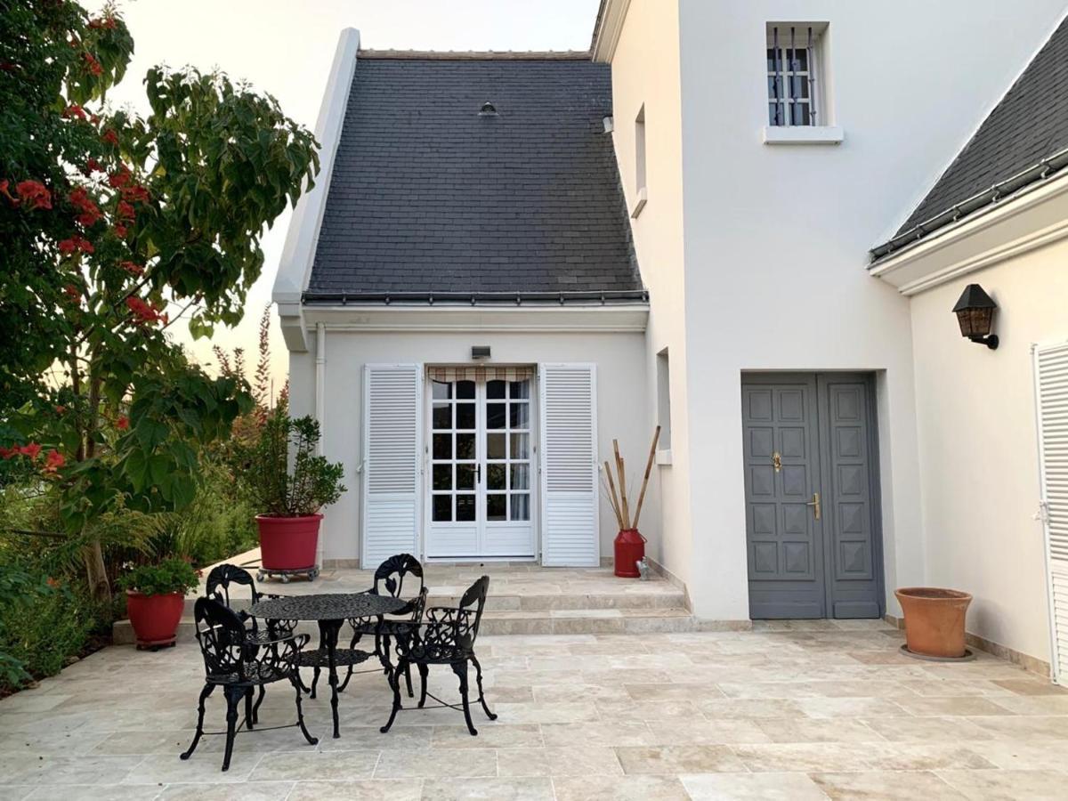 La Tour De Saint Cyr B&B 외부 사진