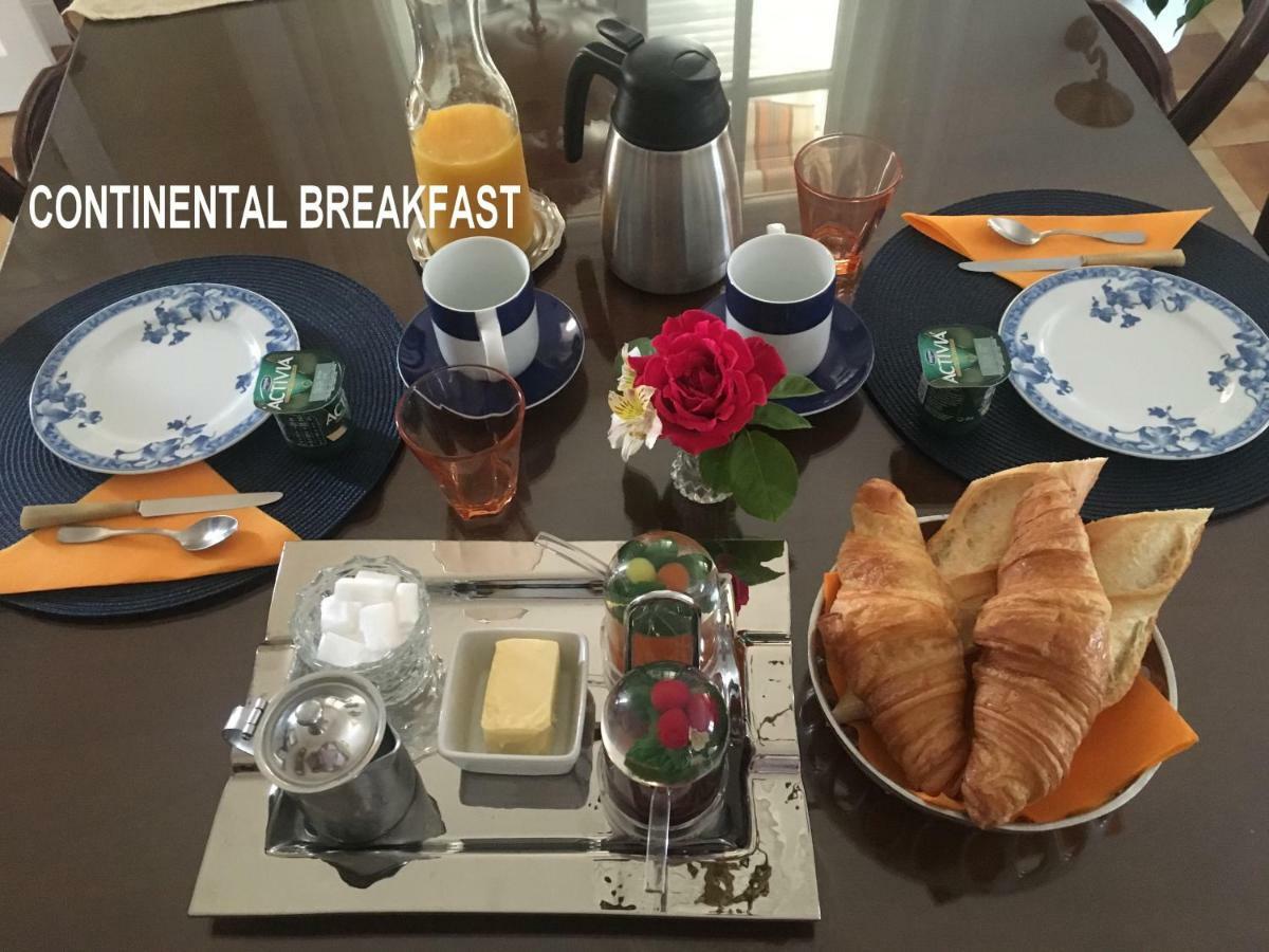 La Tour De Saint Cyr B&B 외부 사진