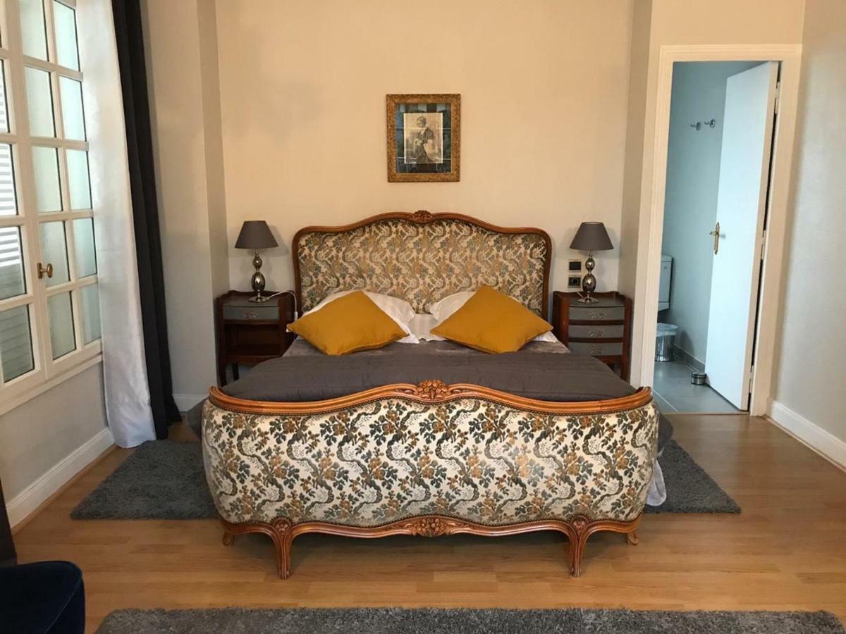 La Tour De Saint Cyr B&B 외부 사진