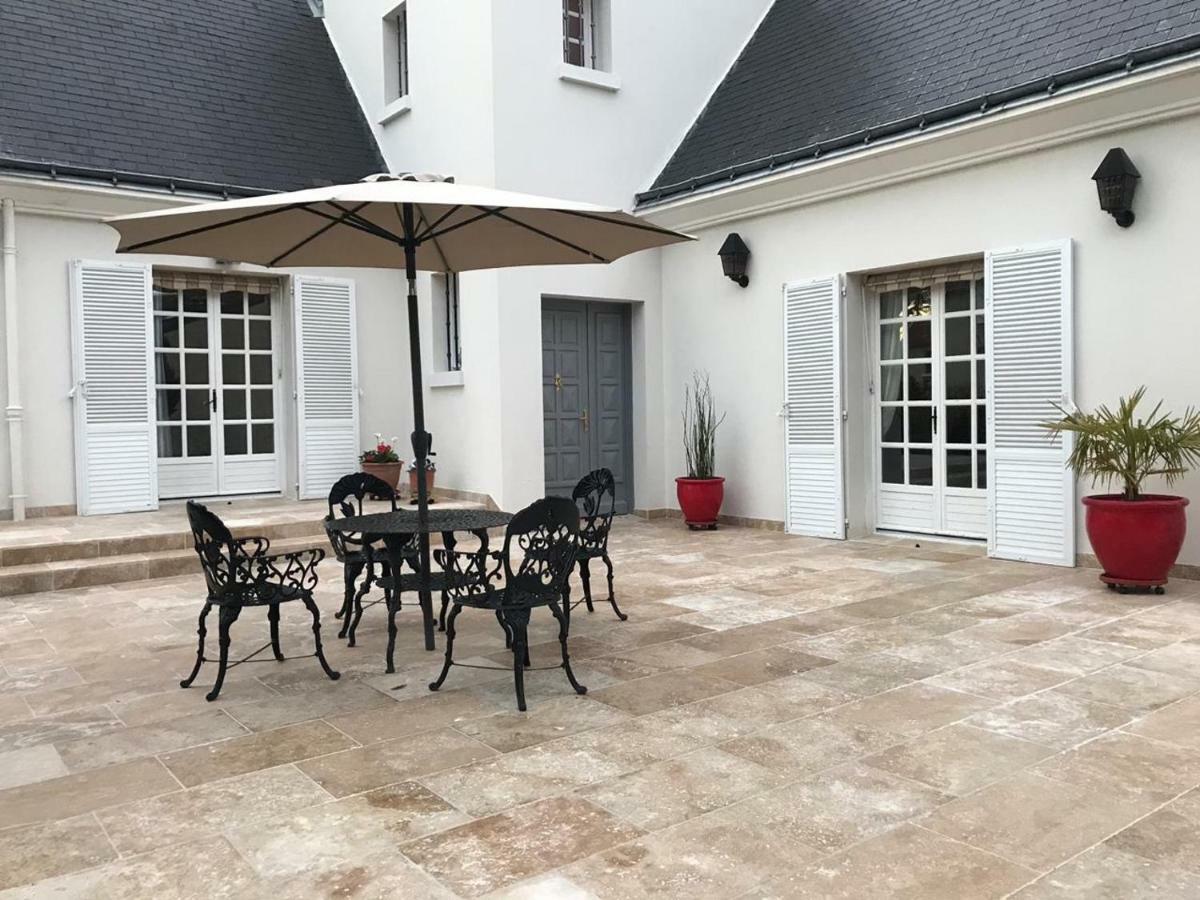 La Tour De Saint Cyr B&B 외부 사진